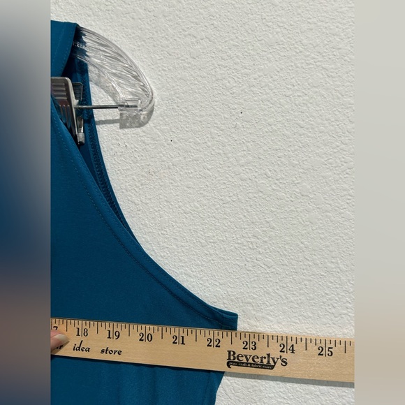 IC by Connie silky 2 piece outfit - Picture 8 of 10